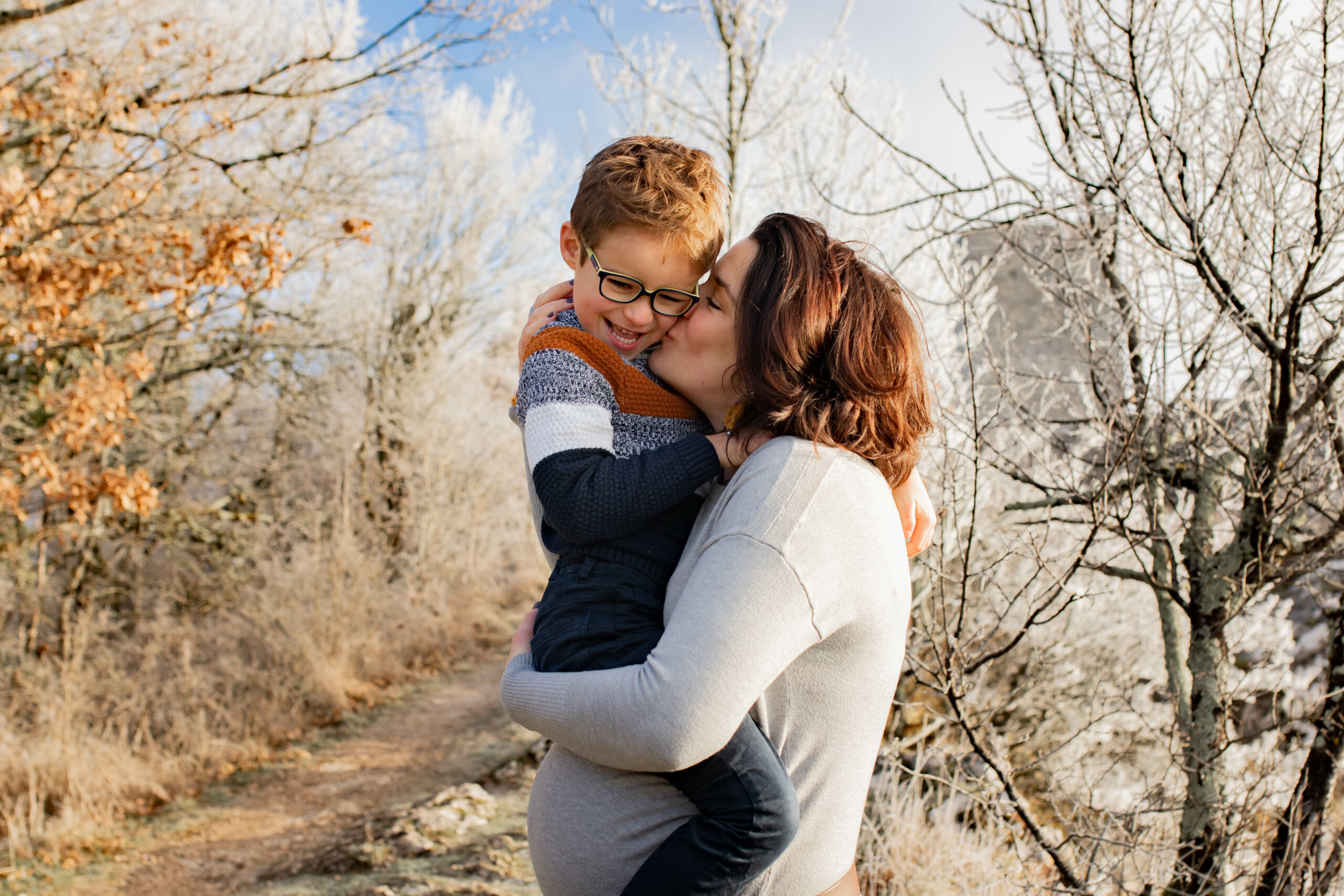 marie piot - photographe grossesse lifestyle famille - besançon - paris - seance famille exterieur